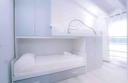 Siniscola Villa | Seaside Villa 2BR-1BA. 7 min walk to the beach