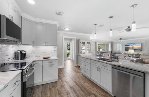 Pelican Villa | Seaside Villa Waterview south-facing, perf. location SW Cape, heated pool, kayak