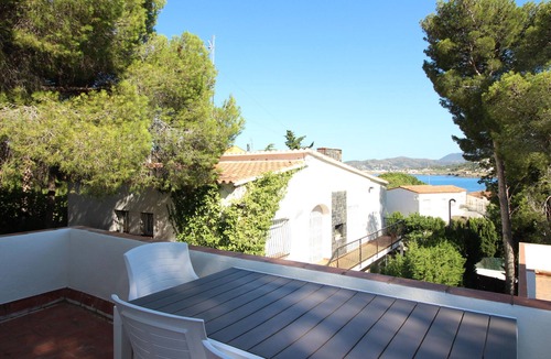 Llanca Villa | Seaside Villa with Garden, 100m from La Farella Beach, 3 Bedrooms, Sleeps 6