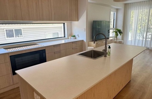 Windang House | Seaside Windang - Relax and enjoy your beachside holiday!