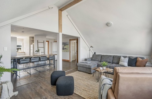 Campbell River Condo | Seasky: Serene Float Living
