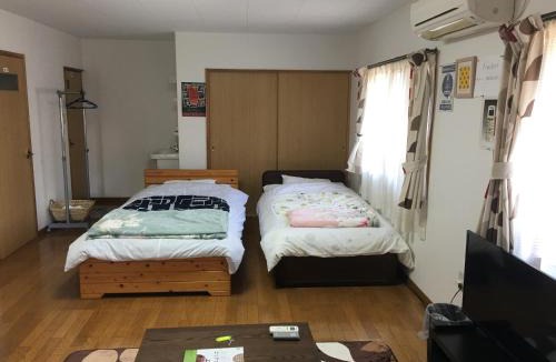 Tsumuura Apartment | Season 1
