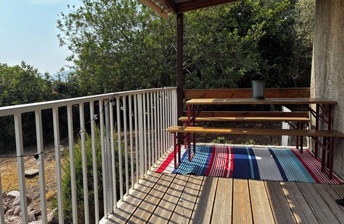 Cuttoli-Corticchiato Apartment | Seasonal rental on the Cuttoli plain: sea-view apartment.