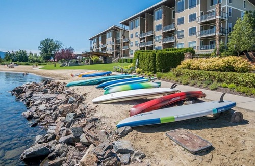Sandpoint House | Seasons Waterfront Condo | Pool, Hot Tub, Marina, Spa