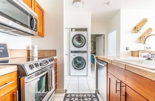 Belltown Apartment | Seattle Among The Trees: in Belltown with Parking!