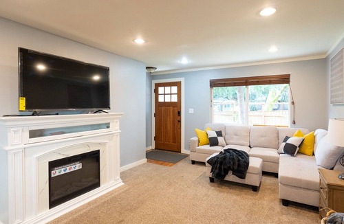 Lake City House | Seattle Charmer with private patio & green belt!