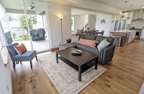 West Seattle House | Seattle Vacation Home: Alki Beach House. Central Air Conditioning!