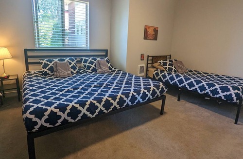 Seattle Metro Area House | Seattle Vacation Home: Willow House 4 bedroom