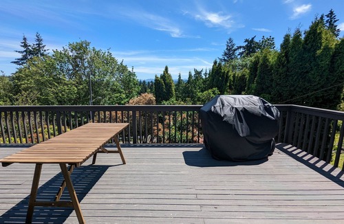 Lake Forest Park House | Seattle Vacation Home - Lake Forest Park