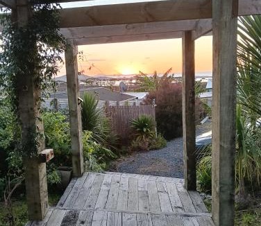 Merita House | Seaview Beach House Karikari