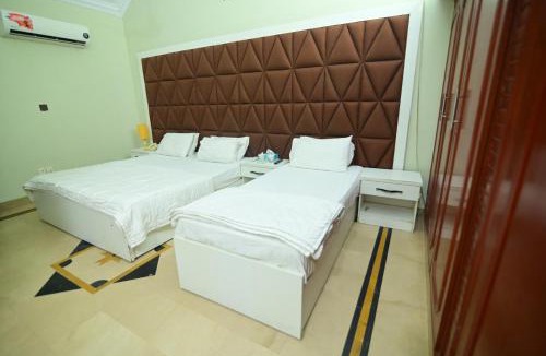 Clifton Hotel | SEAVIEW COTTAGE