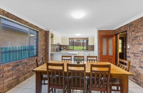 Barrack Heights House | Seaview Escape - Beach Family Getaway with Games
