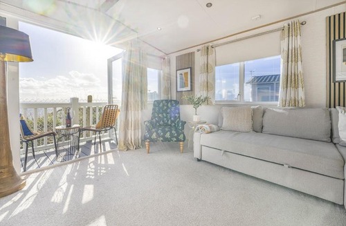 Rhoose House | Seaview