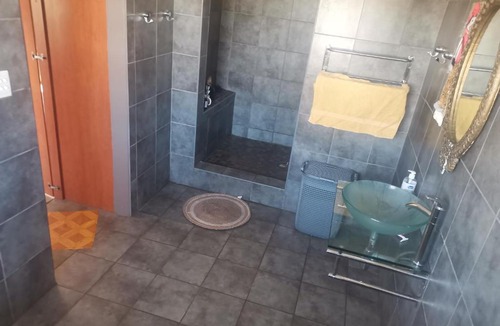 Port Elizabeth Apartment | Seaview PE Unit