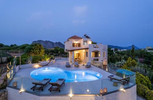 Stavros Villa | Seaview Villa Ormos, Heated Pool, Sea & Sun Villas