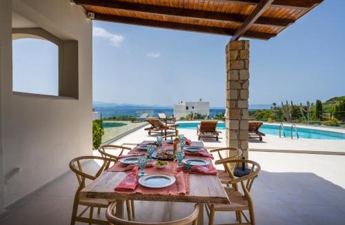Stavros Villa | Seaview Villa Ormos, Heated Pool, Sea & Sun Villas
