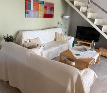 Paralia Ofryniou Apartment | Seaviewloft
