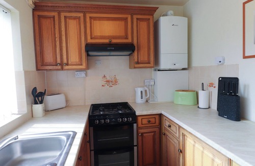 Rhos on Sea Cottage | Seaward