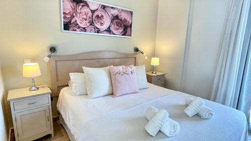 Agios Gordios Apartment | Sebastian's Family Hotel and Taverna - Agios Gordios Beach