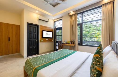 Udyog Vihar Apartment | sec 21 collection