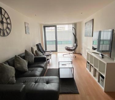 Finnieston Apartment | SECC&HYDRO BeAUTIFUL 2BR APARTMENT WITH FREE PARKING