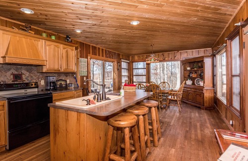 Nashville Cabin | Secluded 100-Acre Cabin | Hot Tub, Views & Wildlife 3BR, 1.5BA