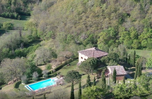 Monte Santa Maria Tiberina Villa | Secluded 17th century villa in 40 acres with pool, tennis court, truffle woods