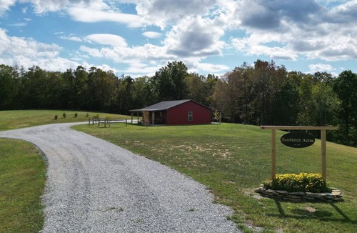 Chaplin Cabin | Secluded 2 Bedroom Sanctuary on 20 Acres in the Heart of the Bourbon Trail