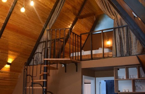 Sapanca House | Secluded 2Bedroom Bungalow in Welcoming Sapanca:Heated Private Pool+Large Garden