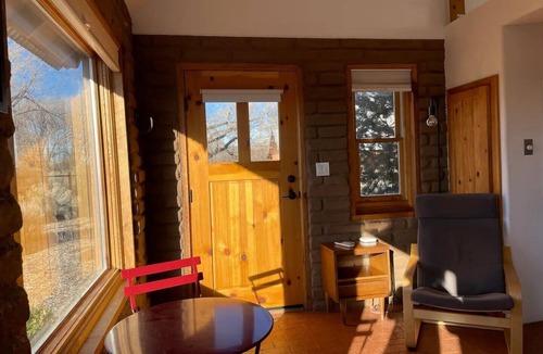 Alamedan Valley House | Secluded Adobe Casita-Right behind Balloon Fiesta Park