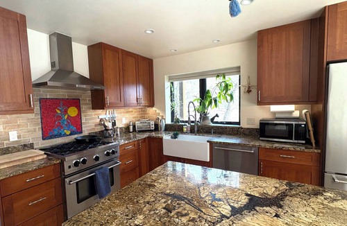 Durango House | Secluded and Custom Mountain Home. 15 minutes to down town.