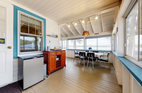 The Bays Cottage | Secluded bayfront cottage with private beach, grill, & bay views