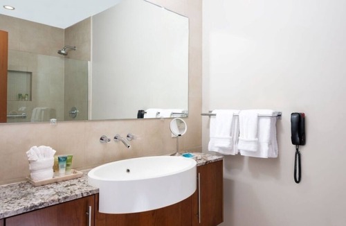 Leeward Settlement Resort | Secluded Beach Escape – Spacious 2 Oceanfront Studios, Onsite Pool & Spa