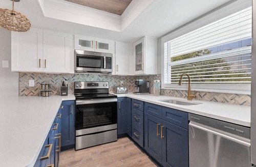 Palm Island House | Secluded Beach House w/Private Intercoastal Dock Palm Island Florida Sleeps 11