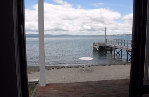 Waiheke Island Ski Chalet | Secluded Beachfront Hideaway