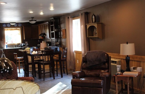 Ingalls Cabin | Secluded Cabin on 40 acres with a hot tub.