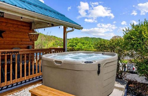 Berryville House | Secluded Cabin Retreat with Hot Tub in Berkeley Springs, West Virginia
