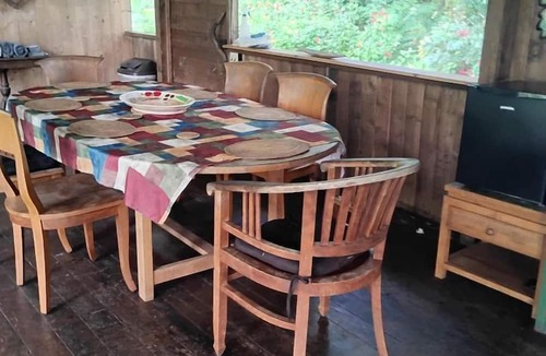 Kapoho House | Secluded Cabin with Private Deck Overlooking Organic Garden in Pahoa, Hawaii