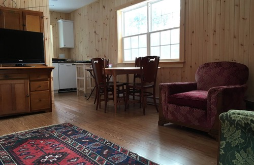 Stanhope Cottage | Secluded Carriage House Cottage, 10-minute walk to beautiful, North Shore beach
