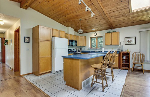 New Chester House | Secluded Central Wisconsin Escape