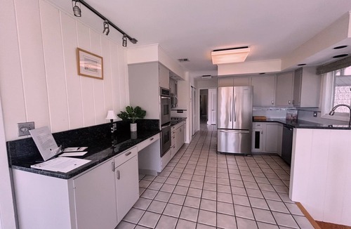 Madison Center House | Secluded Cliffside Escape with expansive golf/L I Sound Views– Pet Friendly !