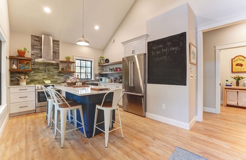 Biddeford Cottage | Secluded Coastal Home and Cottage: Peaceful Nature Escape 3 Minutes to the Beach