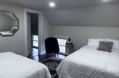 Wisconsin Dells House | Secluded farmhouse 10 minutes from the Dells with access to the Wisconsin river.
