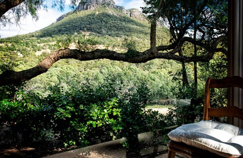 Dunkeld Cottage | Secluded Grampians Cottage with Mountain Views & Wildlife