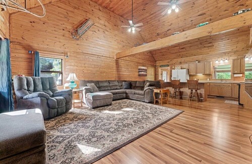 Harrison House | Secluded Harrison Retreat w Fire Pit & Deck