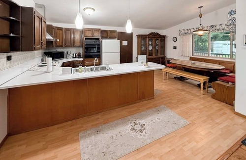 Woodinville House | Secluded home near downtown Woodinville with large wraparound deck & grill