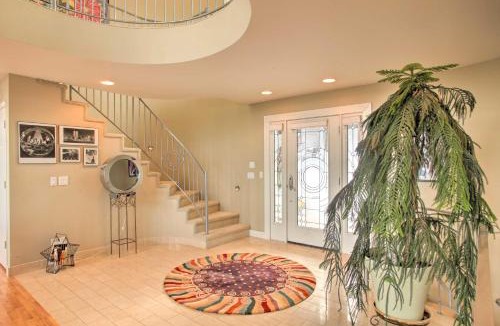 Post Falls House | Secluded Home w/Pool ~ 14 Mi to Coeur d'Alene!
