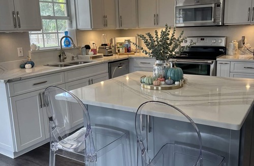 Arcadia House | Secluded Huge pool/hot tub updated/gorgeous home