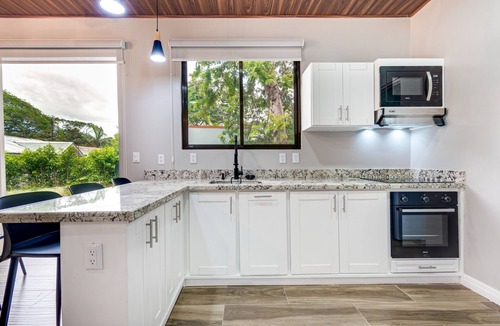 Pinilla House | Secluded jungle retreat with serene outdoor living, pool & dog friendly