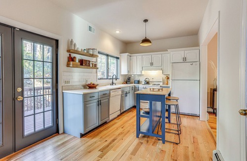Kerhonkson House | Secluded Kerhonkson Retreat with Deck + Views!